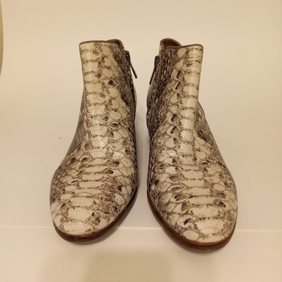 SAM EDELMAN Petty Snake Skin Ankle Booties in 7.5 Excellent Condition - Picture 2 of 10